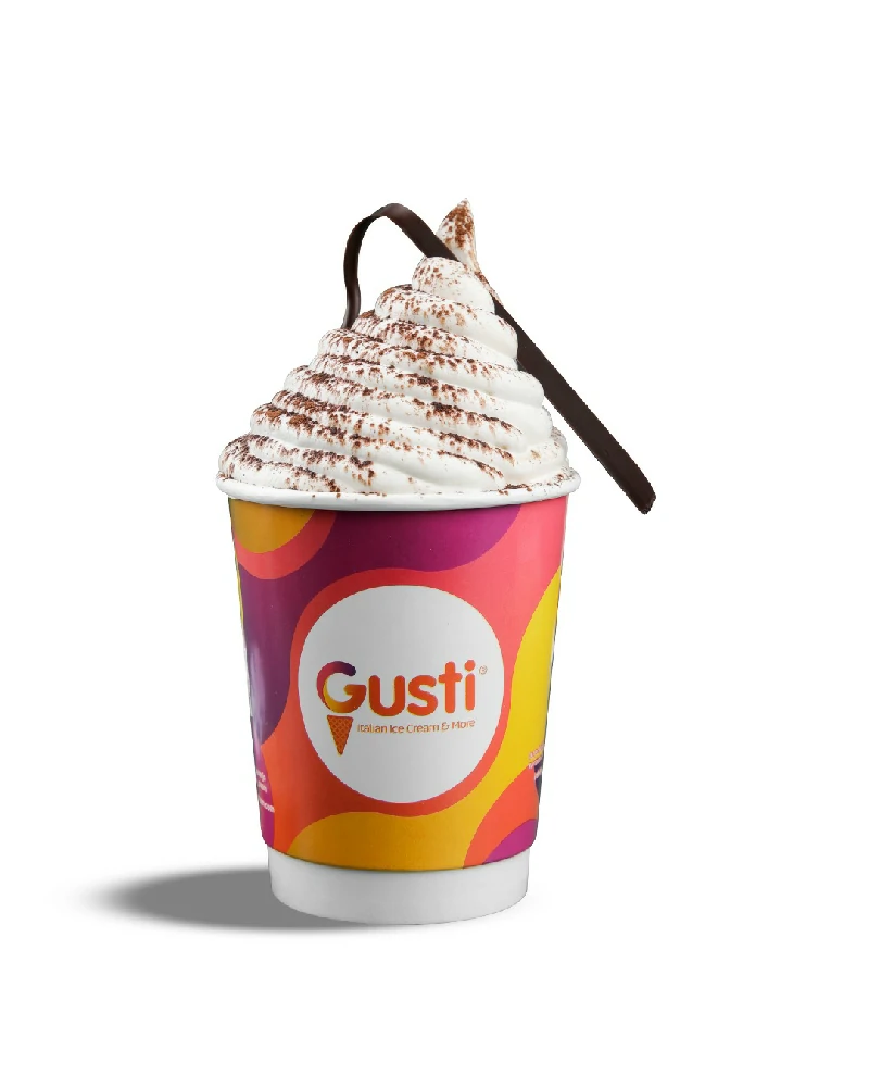 Resources/1/شوكولاتة ساخنة مع كريمة تيراميسو المخفوقة.webp